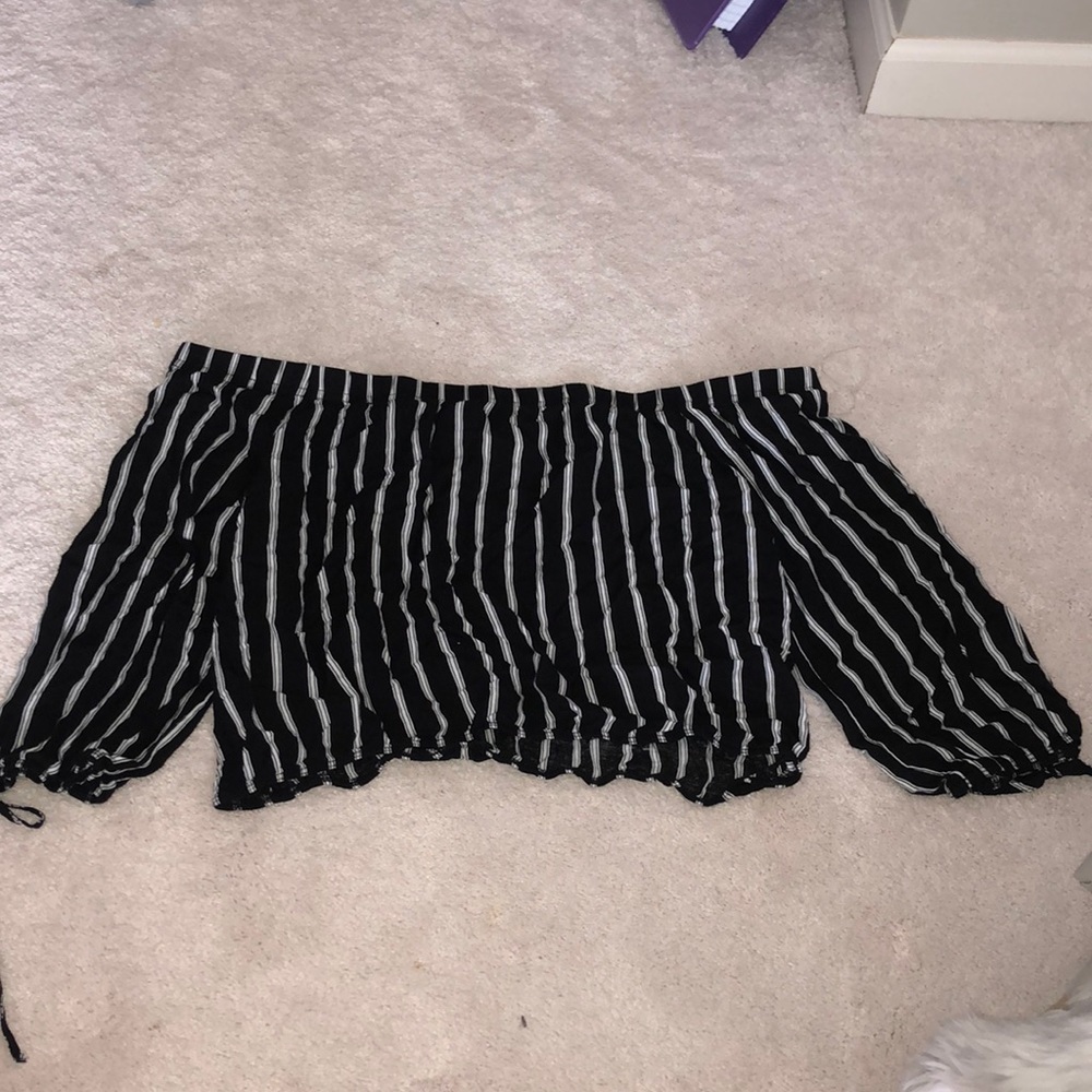 black and white off the shoulder stripped shirt